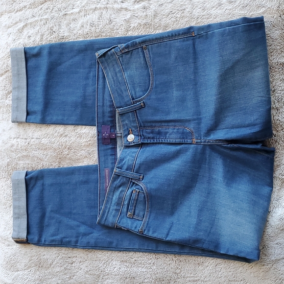 NYDJ Brighter Blue Wash Sylvia Relaxed Boyfriend Cuffed Blue Jeans Size 6 NWOT - Picture 2 of 5